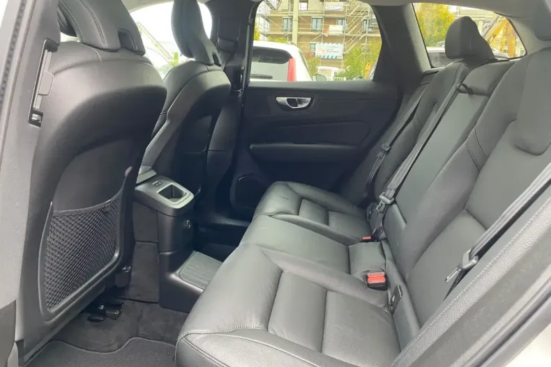 Volvo XC60 din 2025 cu 17.285 km - oferta VOL172873 - foto 14