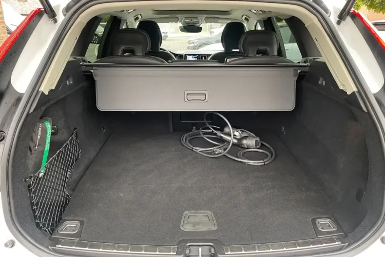 Volvo XC60 din 2025 cu 17.285 km - oferta VOL172873 - foto 17