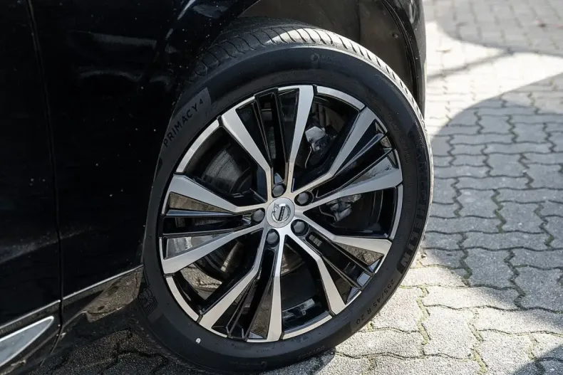 Volvo XC60 din 2023 cu 56.100 km - oferta VOL172875 - foto 5