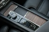 Volvo XC60 din 2023 cu 56.100 km - oferta VOL172875 - foto 17