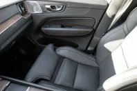 Volvo XC60 din 2023 cu 56.100 km - oferta VOL172875 - foto 20