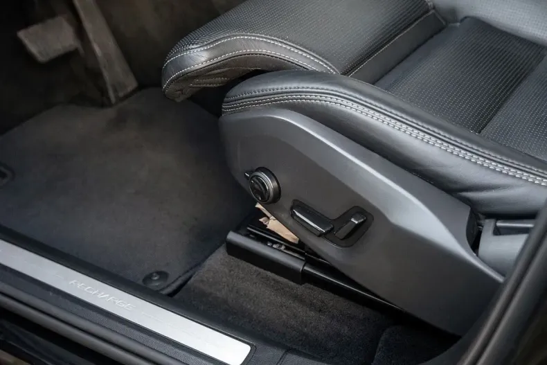 Volvo XC60 din 2023 cu 56.100 km - oferta VOL172875 - foto 25