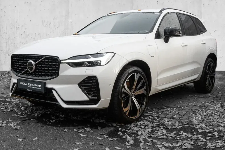 Volvo XC60 din 2023 cu 25.936 km - oferta VOL172878 - foto 1