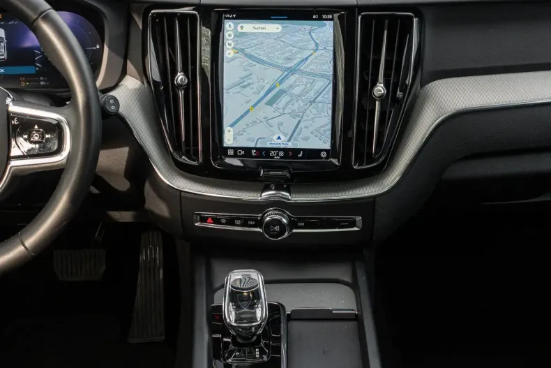 Volvo XC60 din 2023 cu 25.936 km - oferta VOL172878 - foto 12