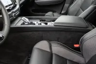 Volvo XC60 din 2023 cu 25.936 km - oferta VOL172878 - foto 15