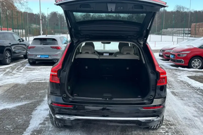 Volvo XC60 din 2023 cu 25.513 km - oferta VOL172884 - foto 10