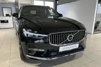 Volvo XC60 din 2023 cu 23.949 km - oferta VOL172885 - foto 3