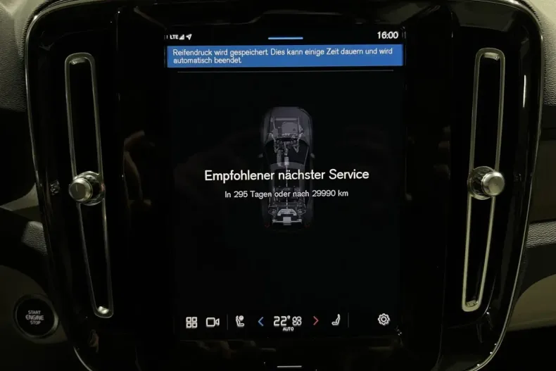 Volvo XC40 din 2022 cu 38.948 km - oferta VOL172890 - foto 33