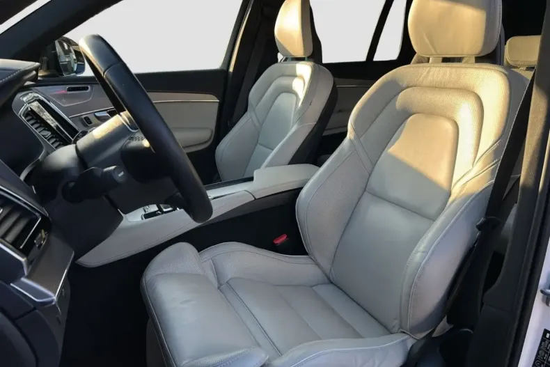 Volvo XC90 din 2021 cu 69.750 km - oferta VOL172895 - foto 13