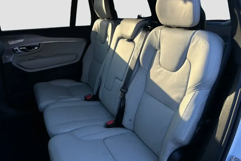 Volvo XC90 din 2021 cu 69.750 km - oferta VOL172895 - foto 14