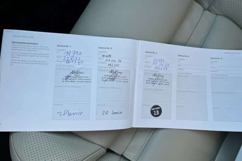 Volvo XC90 din 2021 cu 69.750 km - oferta VOL172895 - foto 27