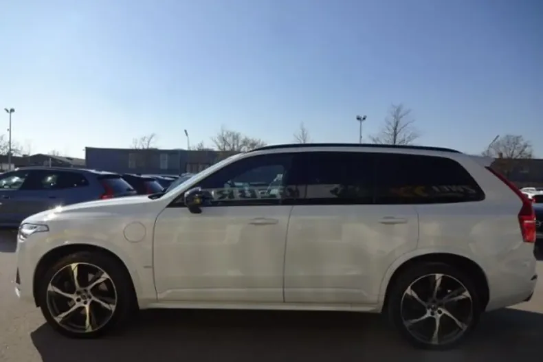 Volvo XC90 din 2021 cu 58.900 km - oferta VOL172896 - foto 4