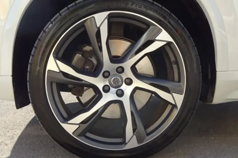 Volvo XC90 din 2021 cu 58.900 km - oferta VOL172896 - foto 10