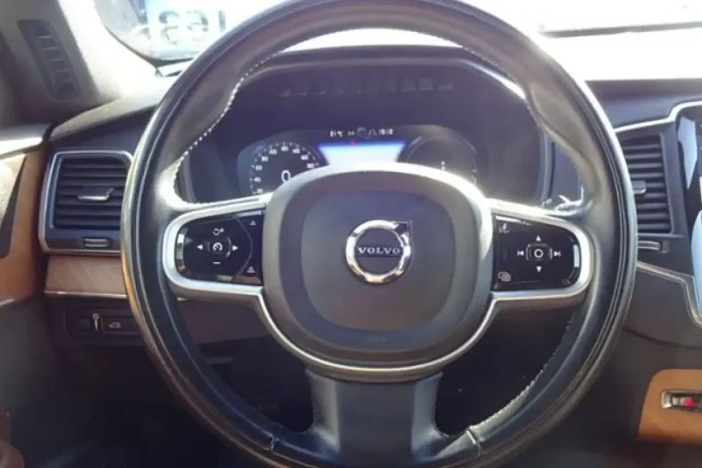 Volvo XC90 din 2021 cu 58.900 km - oferta VOL172896 - foto 13
