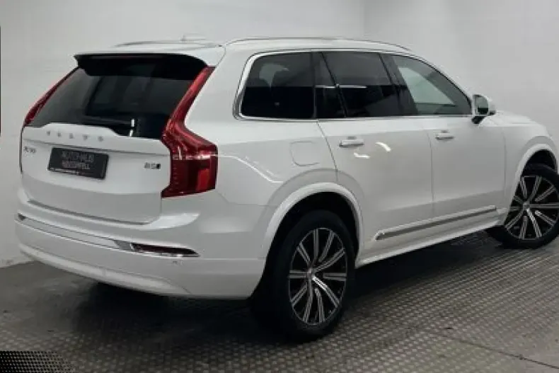 Volvo XC90 din 2022 cu 85.671 km - oferta VOL172899 - foto 4