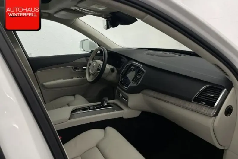 Volvo XC90 din 2022 cu 85.671 km - oferta VOL172899 - foto 22