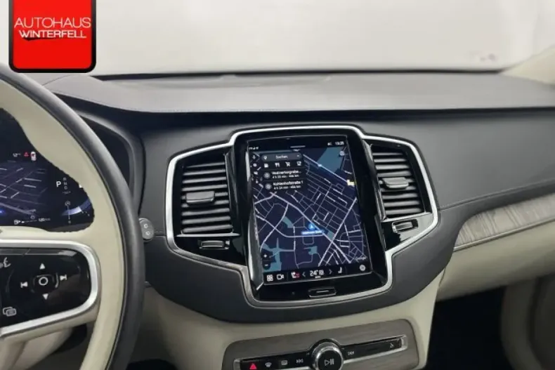 Volvo XC90 din 2022 cu 85.671 km - oferta VOL172899 - foto 26