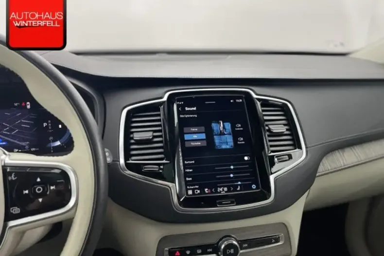 Volvo XC90 din 2022 cu 85.671 km - oferta VOL172899 - foto 31