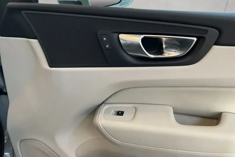 Volvo XC60 din 2024 cu 20.019 km - oferta VOL172902 - foto 20