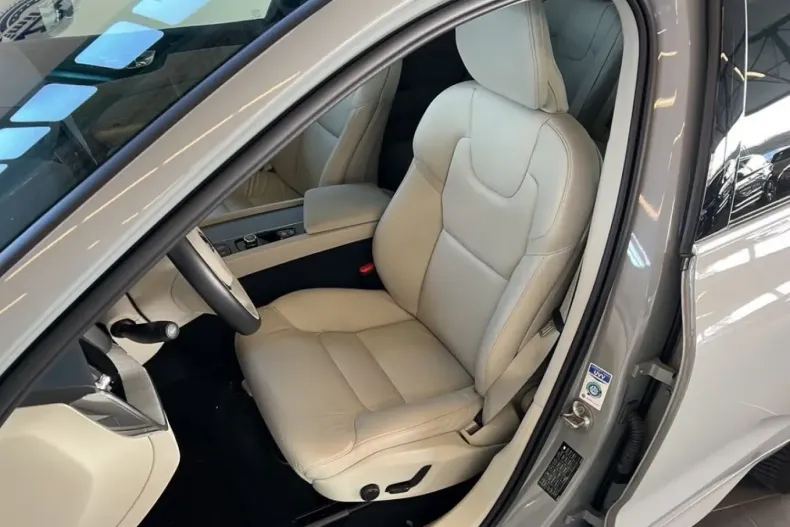 Volvo XC60 din 2024 cu 20.019 km - oferta VOL172902 - foto 26