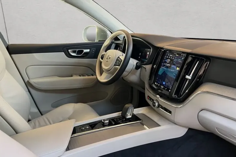 Volvo XC60 din 2024 cu 20.019 km - oferta VOL172902 - foto 31