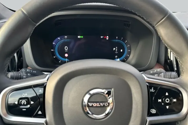 Volvo XC60 din 2023 cu 44.341 km - oferta VOL172904 - foto 18