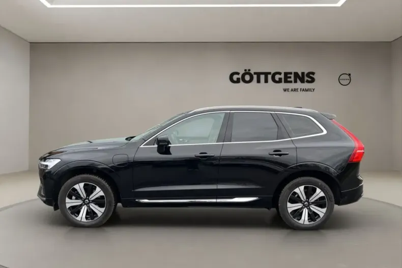 Volvo XC60 din 2022 cu 29.566 km - oferta VOL172916 - foto 2
