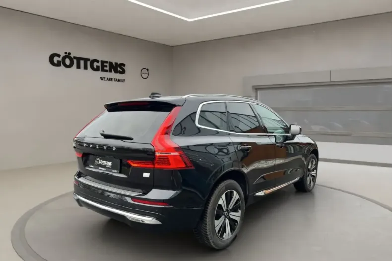 Volvo XC60 din 2022 cu 29.566 km - oferta VOL172916 - foto 4