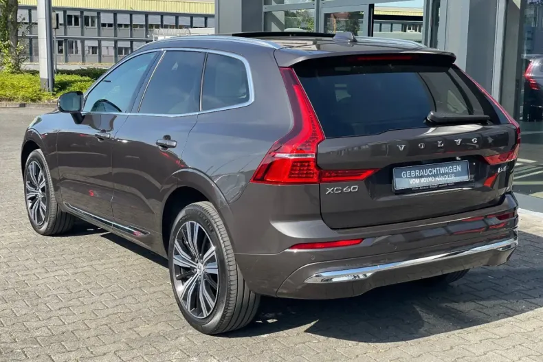 Volvo XC60 din 2022 cu 70.600 km - oferta VOL172918 - foto 9
