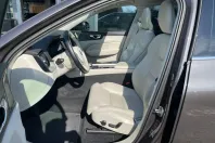 Volvo XC60 din 2022 cu 70.600 km - oferta VOL172918 - foto 12