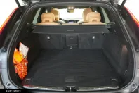 Volvo XC60 din 2021 cu 91.000 km - oferta VOL172919 - foto 34