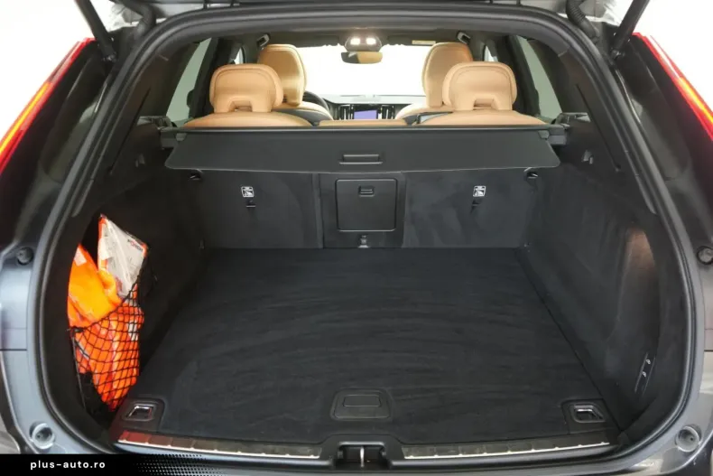 Volvo XC60 din 2021 cu 91.000 km - oferta VOL172919 - foto 34