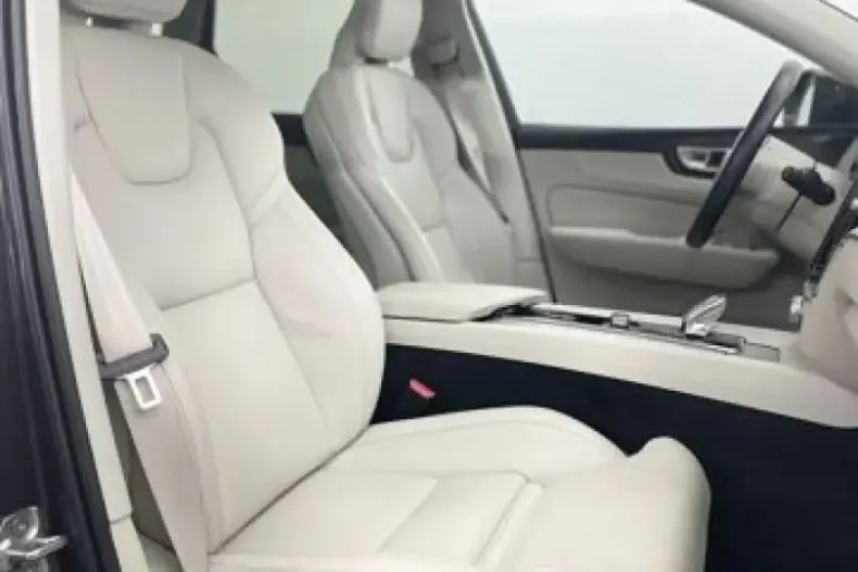 Volvo XC60 din 2021 cu 77.227 km - oferta VOL172922 - foto 8