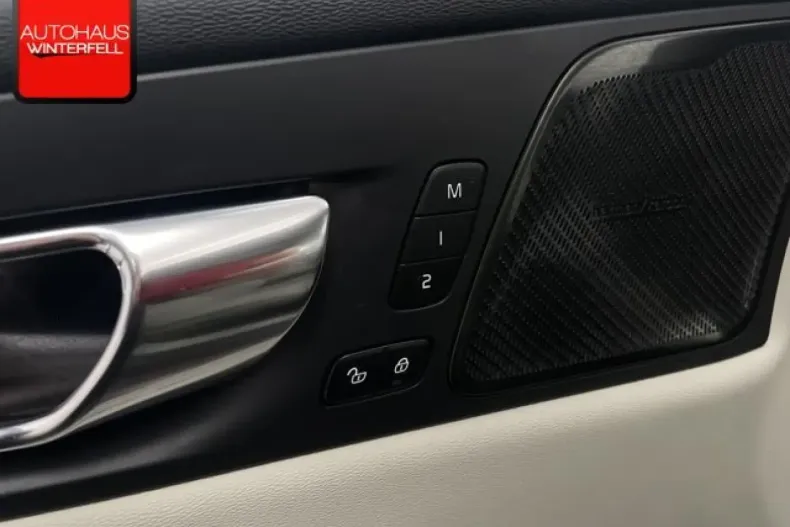 Volvo XC60 din 2021 cu 77.227 km - oferta VOL172922 - foto 11