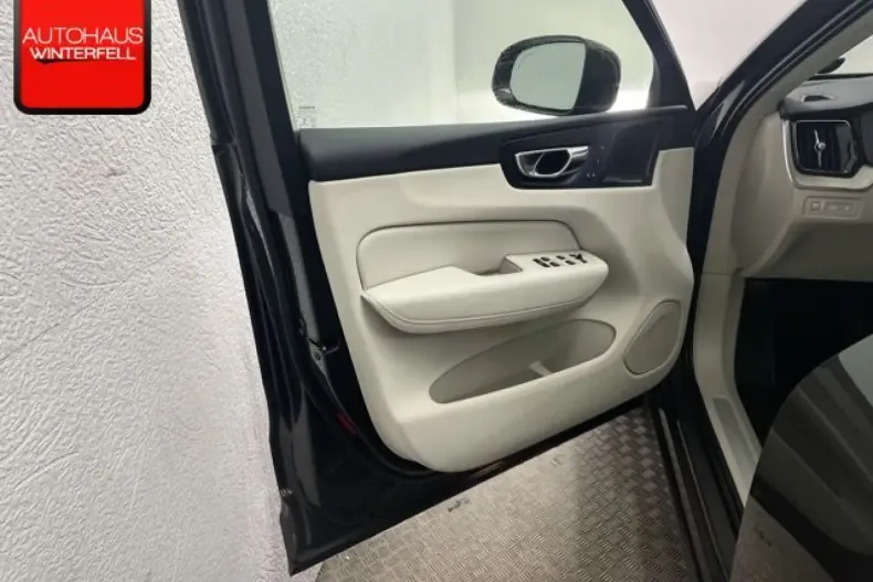 Volvo XC60 din 2021 cu 77.227 km - oferta VOL172922 - foto 36