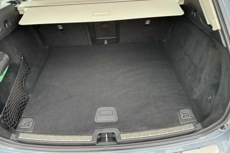 Volvo XC60 din 2022 cu 69.919 km - oferta VOL172924 - foto 13