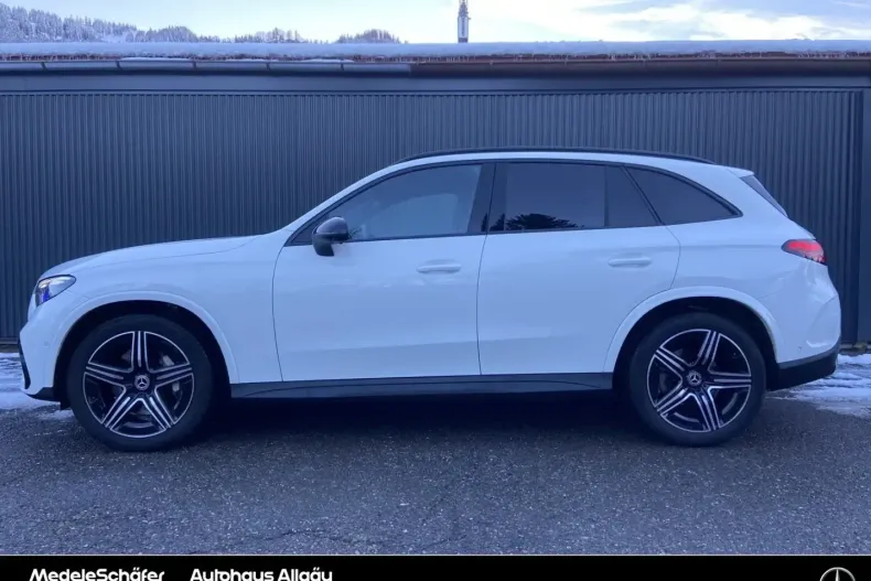 Mercedes-Benz GLC 220 din 2025 cu 8.957 km - oferta MER172925 - foto 8