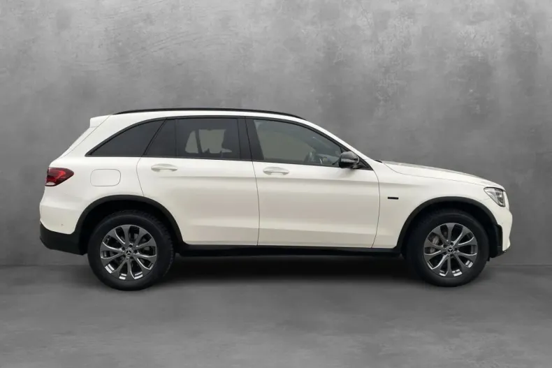 Mercedes-Benz GLC 300 din 2021 cu 45.100 km - oferta MER172928 - foto 4