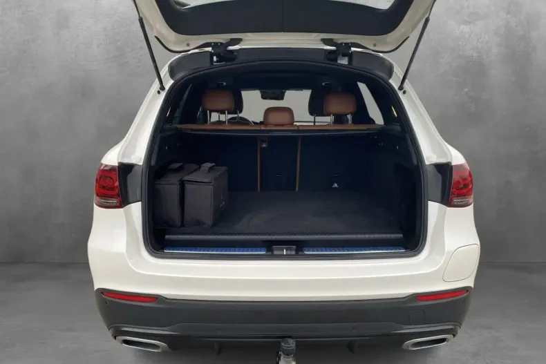 Mercedes-Benz GLC 300 din 2021 cu 45.100 km - oferta MER172928 - foto 7