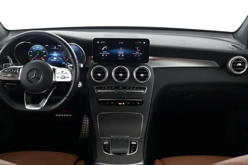 Mercedes-Benz GLC 300 din 2021 cu 37.200 km - oferta MER172929 - foto 9