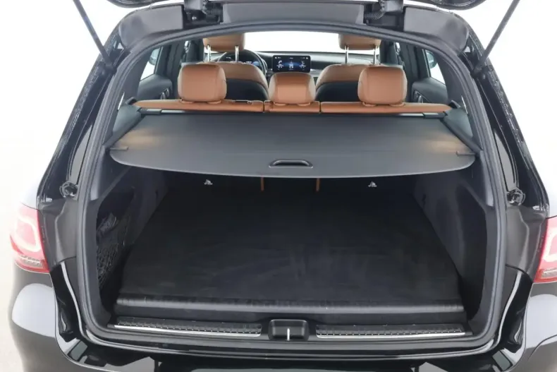 Mercedes-Benz GLC 300 din 2021 cu 37.200 km - oferta MER172929 - foto 14