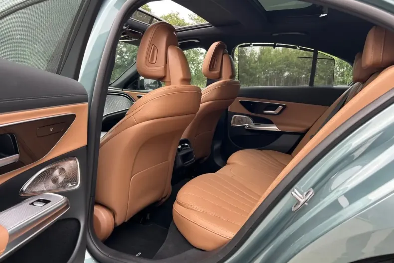 Mercedes-Benz E 450 din 2025 cu 9.201 km - oferta MER172934 - foto 17