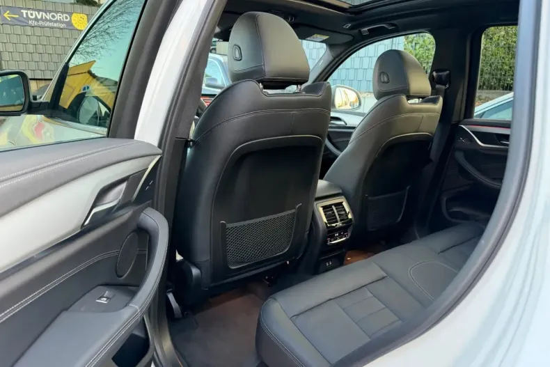 BMW X3 din 2022 cu 98.562 km - oferta BMW172935 - foto 13