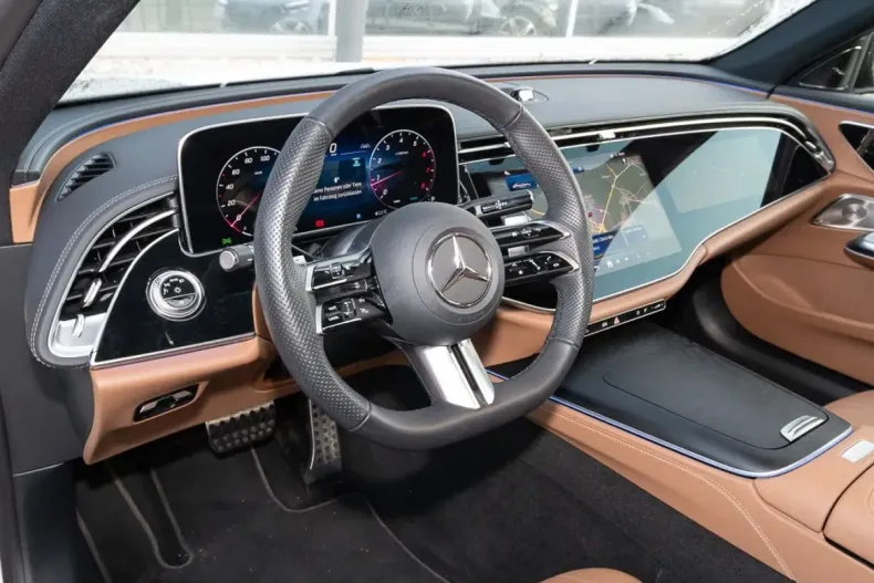 Mercedes-Benz E 200 din 2024 cu 11.384 km - oferta MER172936 - foto 4