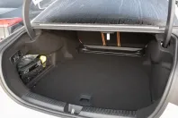 Mercedes-Benz E 200 din 2024 cu 11.384 km - oferta MER172936 - foto 13