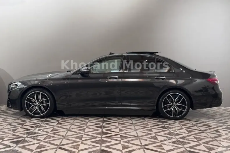 Mercedes-Benz E 300 din 2021 cu 90.000 km - oferta MER172939 - foto 4