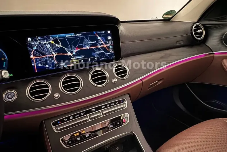 Mercedes-Benz E 300 din 2021 cu 90.000 km - oferta MER172939 - foto 14