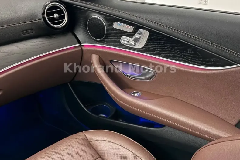 Mercedes-Benz E 300 din 2021 cu 90.000 km - oferta MER172939 - foto 27