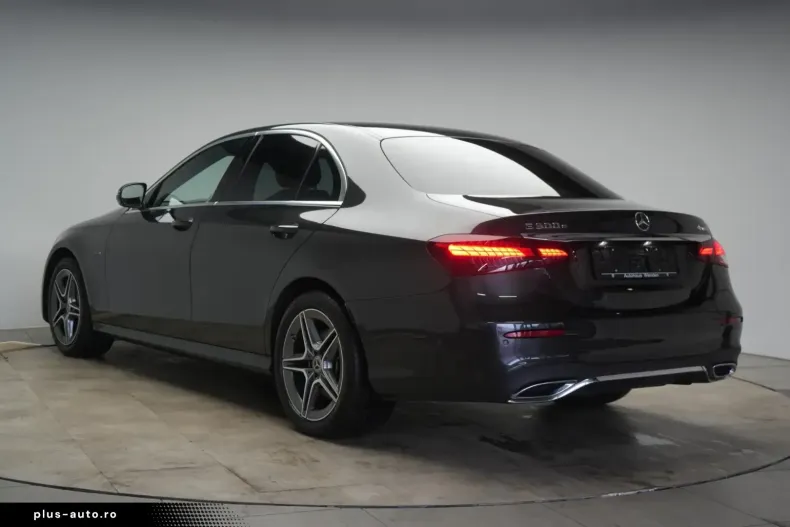 Mercedes-Benz E 300 din 2021 cu 68.000 km - oferta MER172941 - foto 4