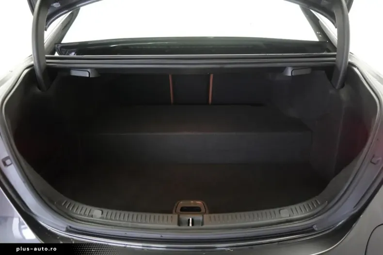 Mercedes-Benz E 300 din 2021 cu 68.000 km - oferta MER172941 - foto 27